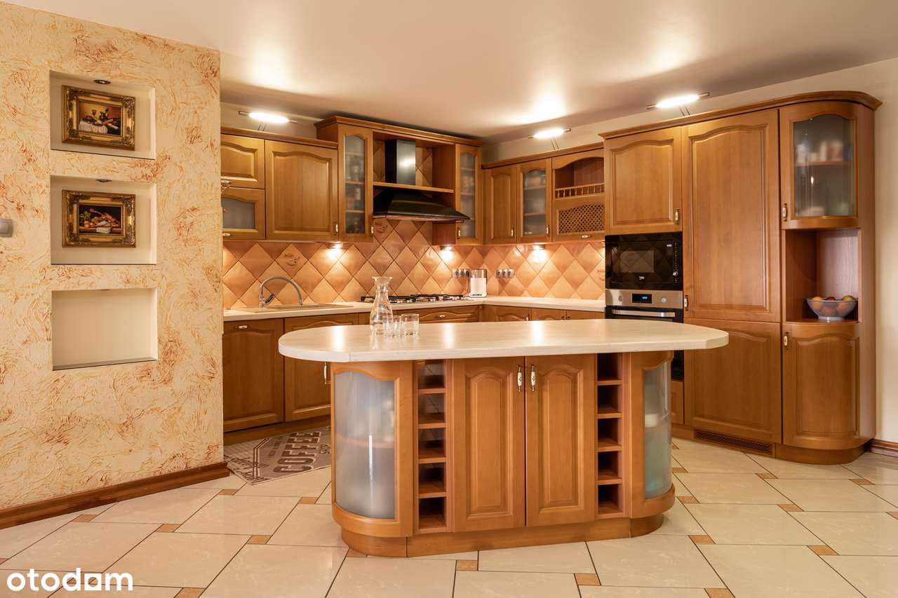 Na sprzedaż komfortowy dom w zabudowie szeregowej na os. Południe - Pełny obrazek: 2/9