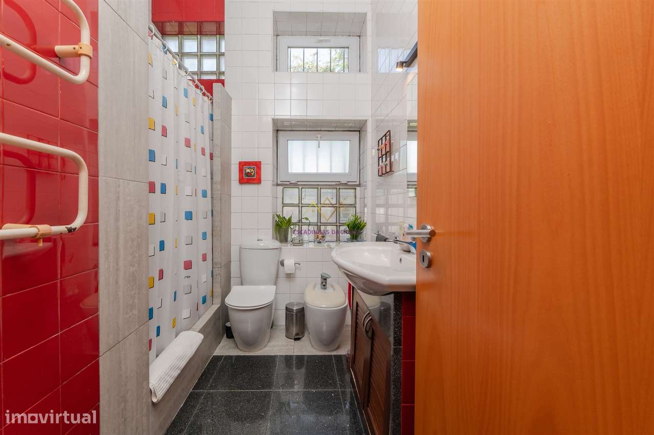 Moradia única à venda numa das melhores ruas de Oeiras-28