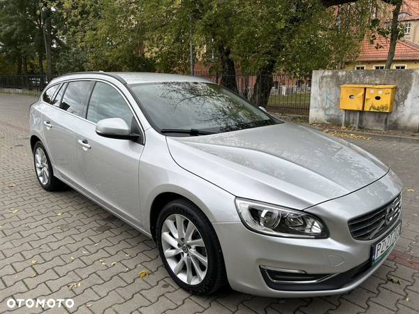 Volvo V60 D2 - 4