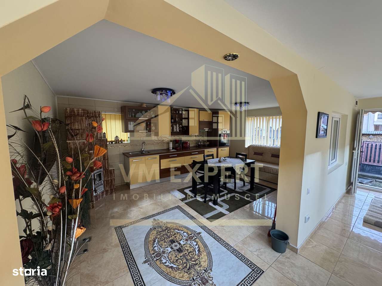 VILA 5 CAMERE, TEREN 600 MP, RUCAR - Imagine principală: 2/20