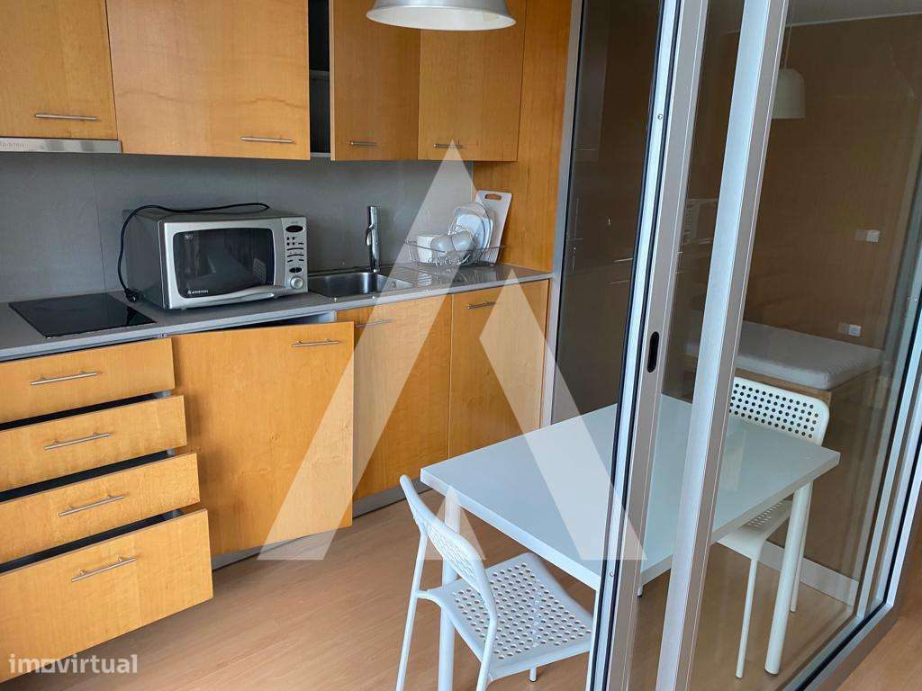 Apartamento T0  junto ao Centro Comercial Glicinias - Grande imagem: 3/15