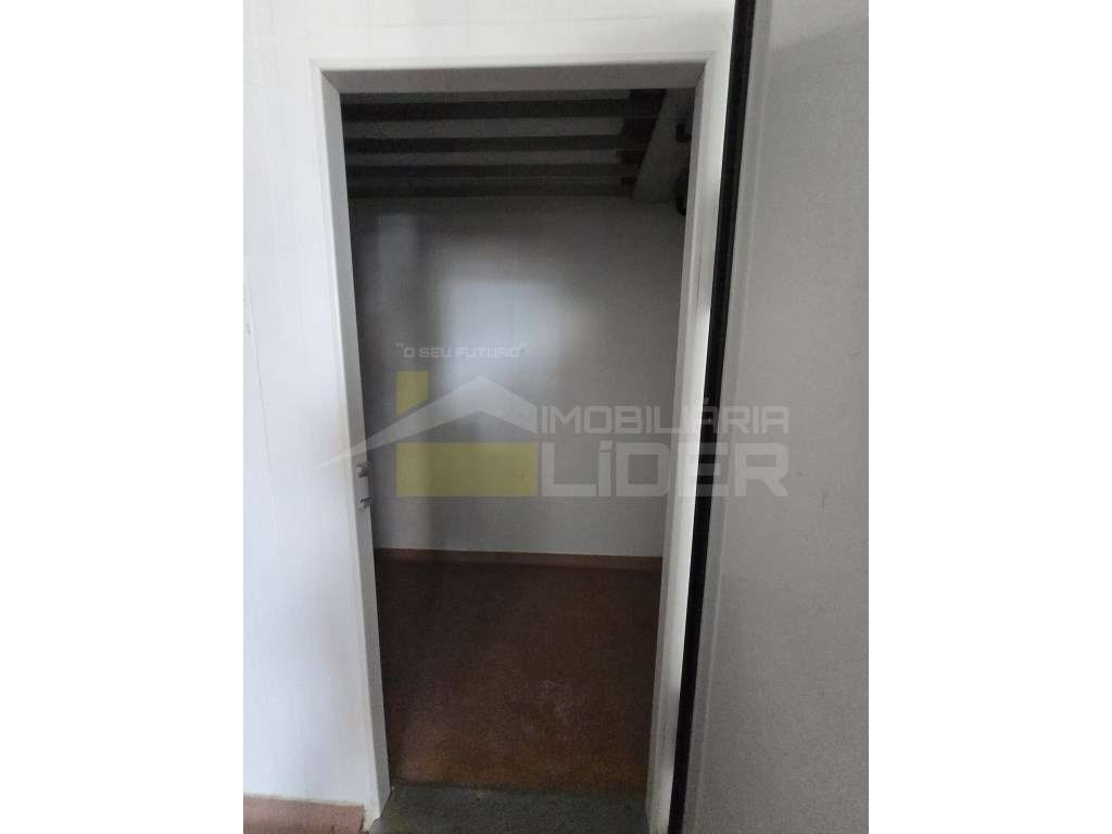 Loja comercial em Guerreiros-Loures - Grande imagem: 5/9