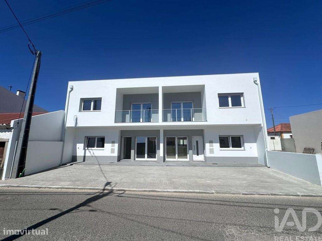Casa / Villa T4 em Lourinhã e Atalaia de 140,00 m2 - Grande imagem: 4/19