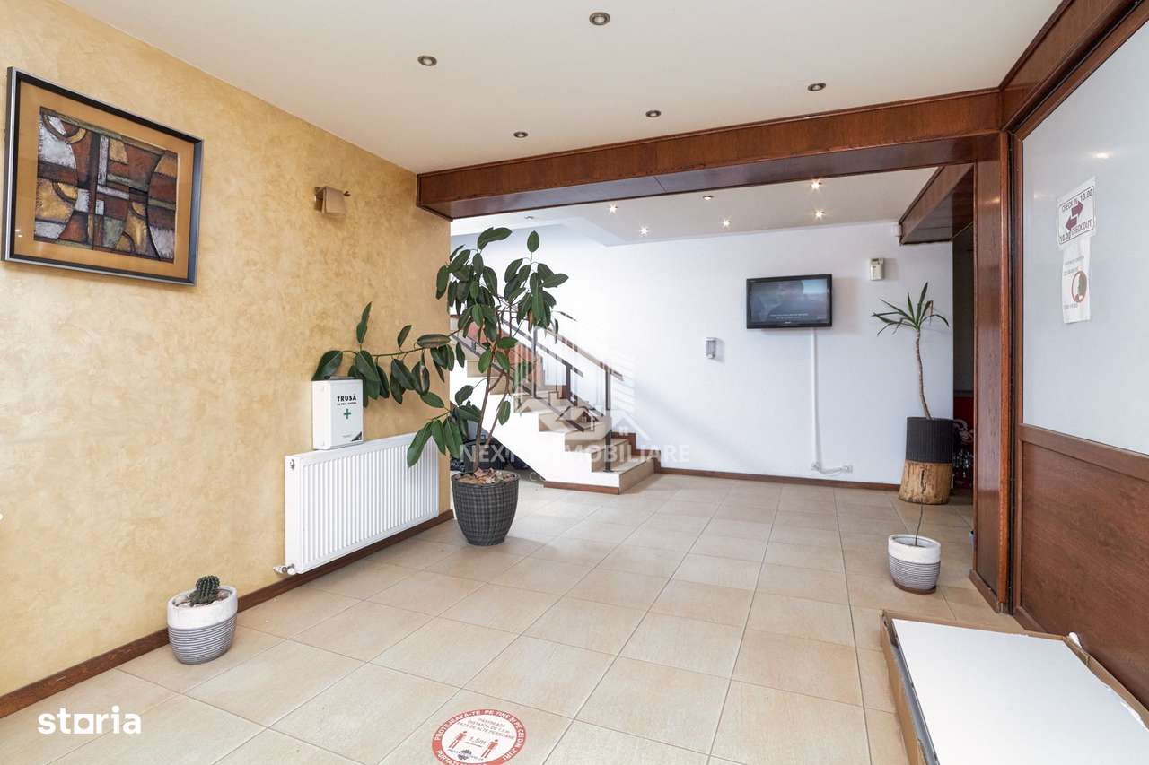 Pensiune Eforie Nord 17 camere plus spatiu comercial - Imagine principală: 4/16