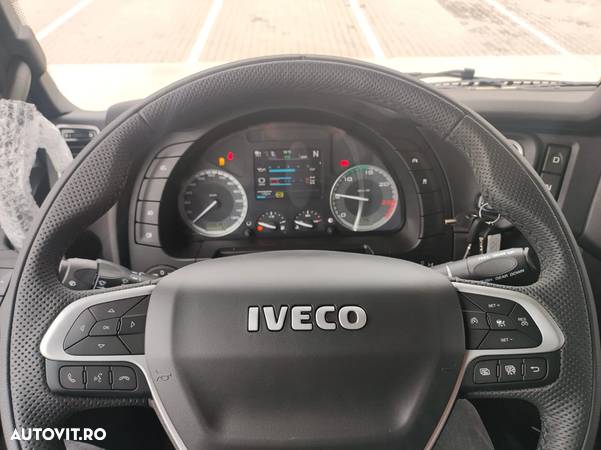 Iveco S-Way - 11