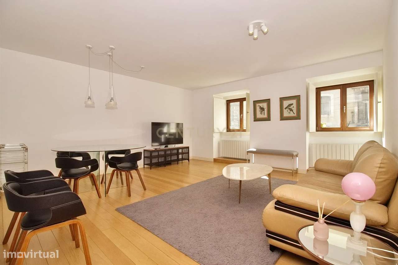 Apartamento T2 à Venda na Rua da Misericórdia, Chiado – Localização Pr - Grande imagem: 4/19