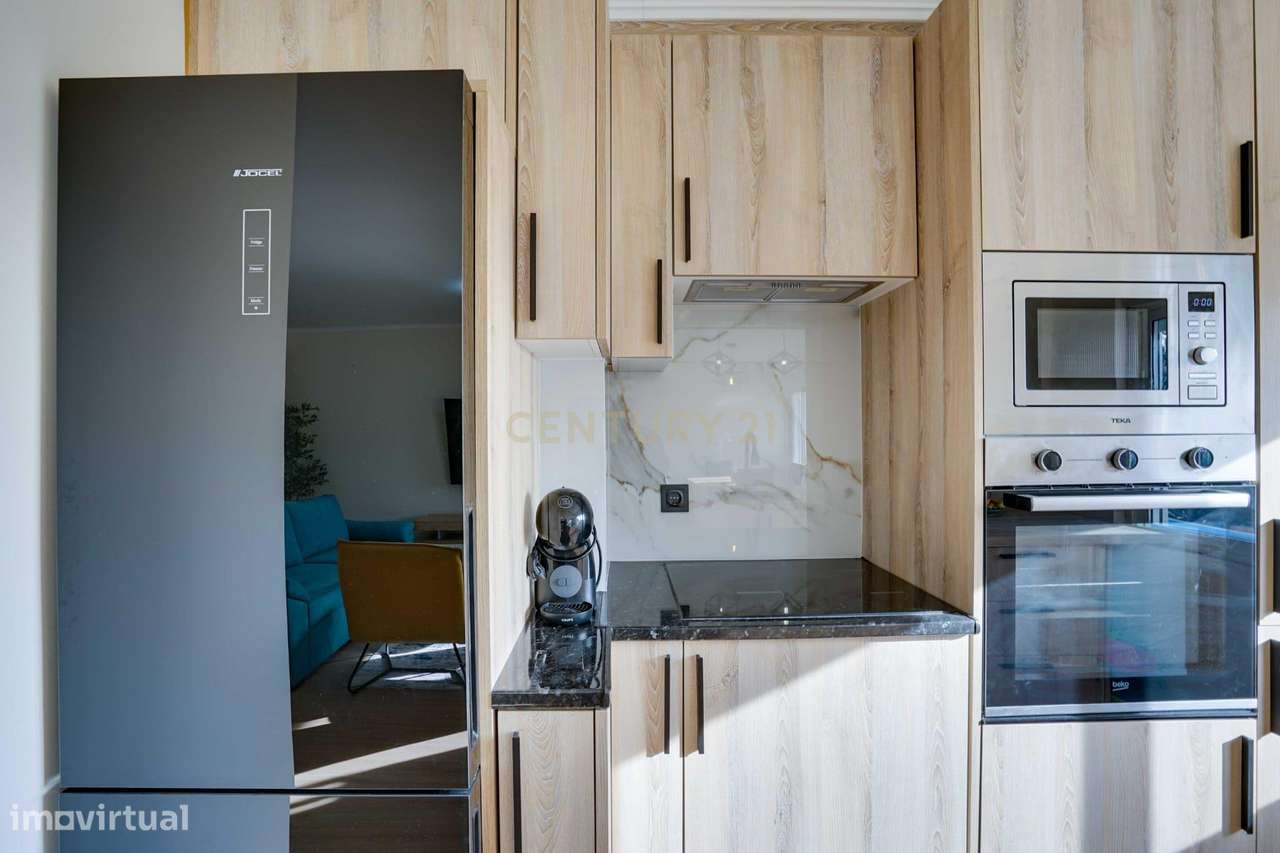 Apartamento T2 remodelado na Rinchoa-13