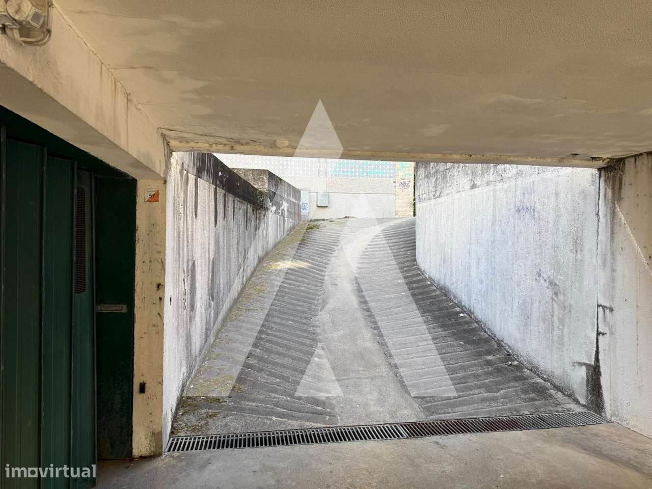 Garagem fechada para Venda no centro da cidade de Aveiro - Grande imagem: 5/15