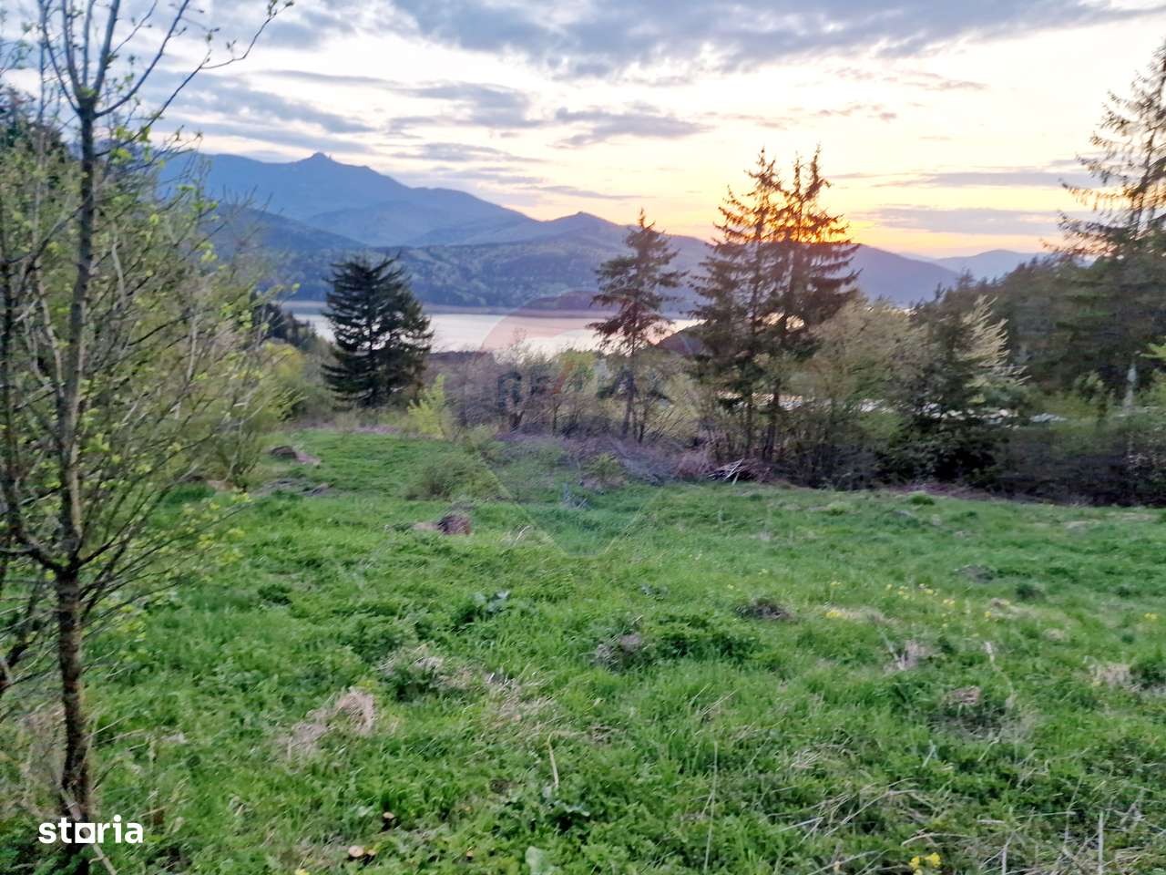 Teren cu vedere la Muntele Ceahlau - Imagine principală: 5/20