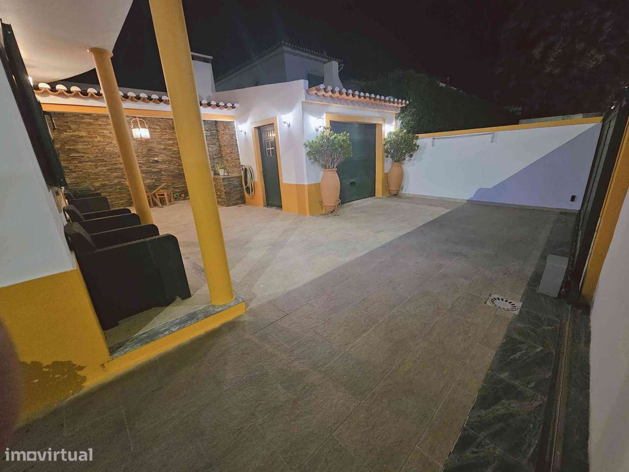 Moradia T4 com Piscina, Garagem e Churrasqueira - Grande imagem: 3/38