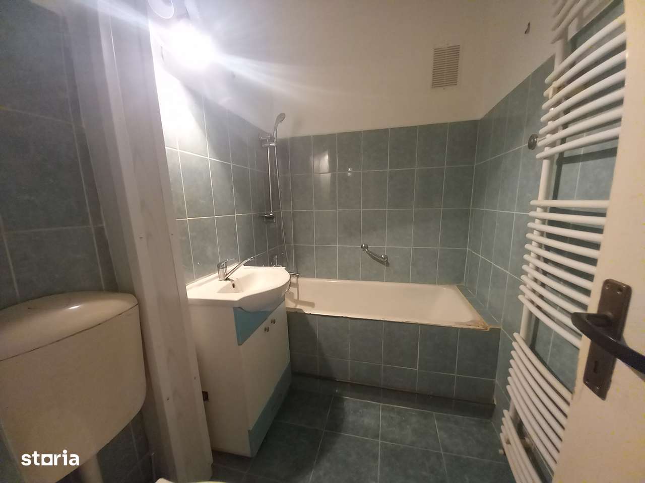 G. Cosbuc - zona Scolii N. Iorga, apartament 2 camere!!-6