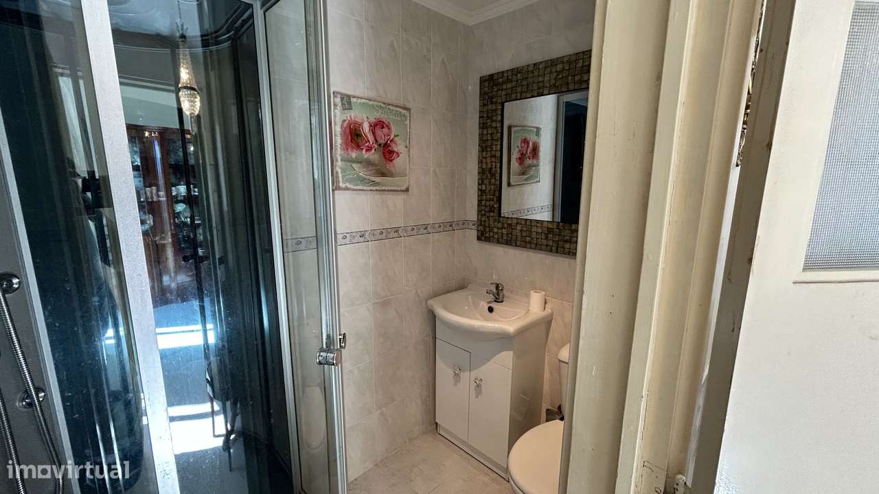 Apartamento T4 nos Olivais-13