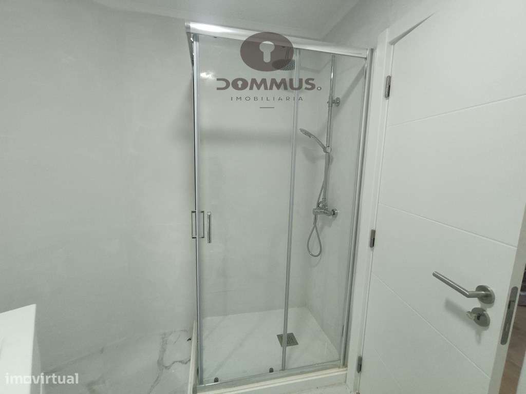 Apartamento T3 na Damaia totalmente Remodelado-6