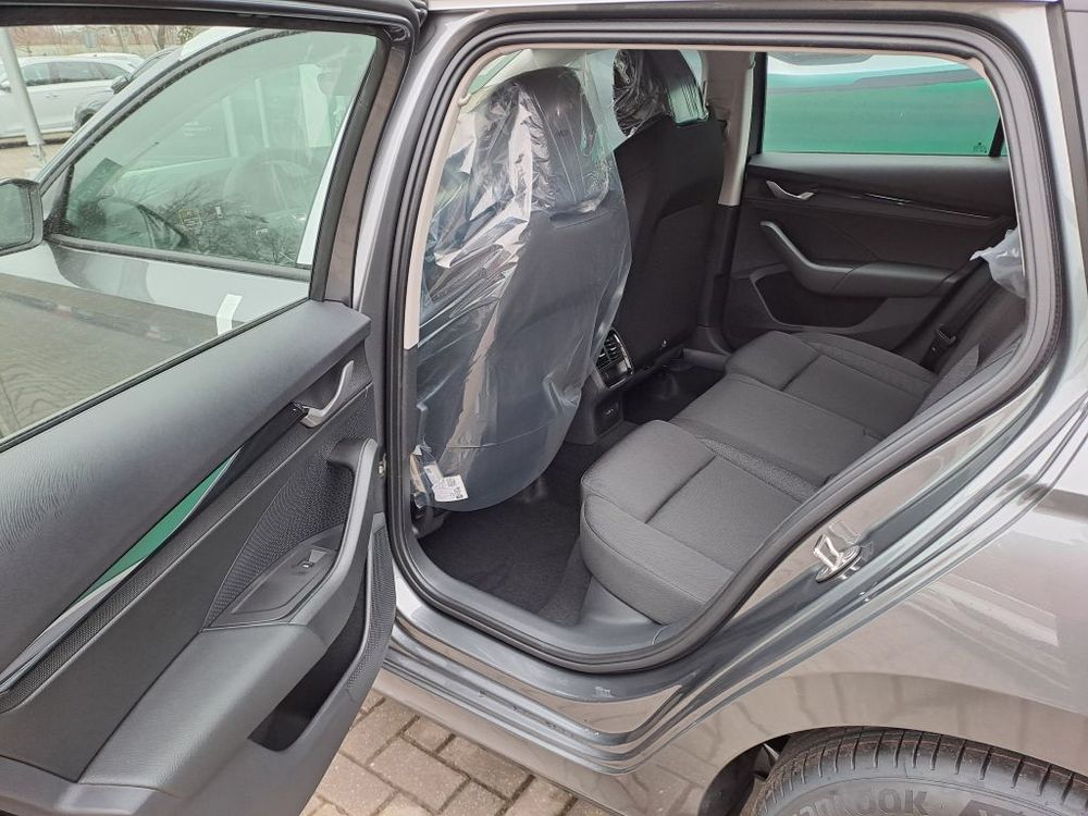 SKODA OCTAVIA 1.5 TSI 150KM DSG mHEV EDITION 130 ESSENCE, dostępna od ręki