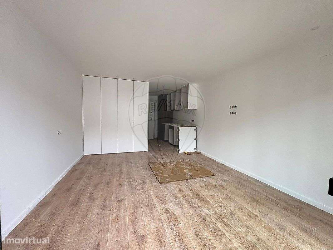 APARTAMENTO T0 NOVO JUNTO À AVENIDA DA LIBERDADE, BRAGA-5