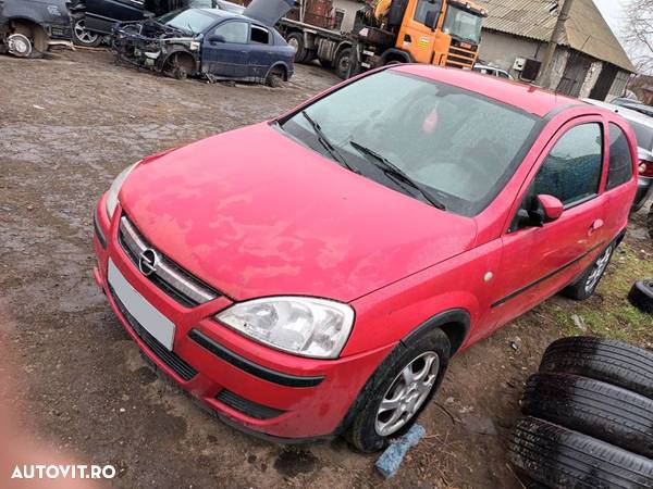 Dezmembrari  Opel CORSA C  2000  > 2009 1.3 CDTI Motorina - 1