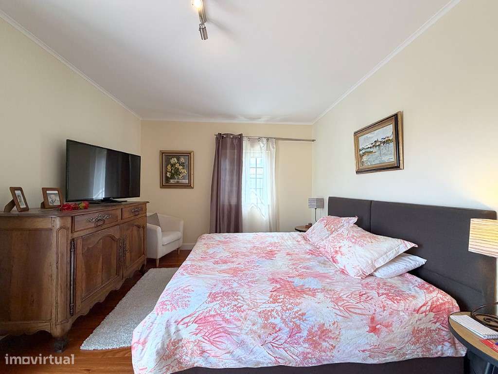 Moradia com Piscina, lote de 865 m2, a vendas nas Casas de Azeitão-26