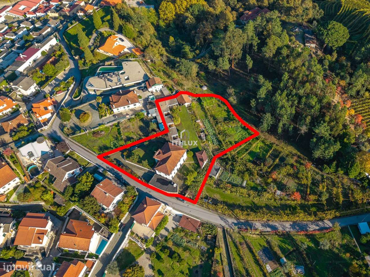 Quinta Senhorial com 718 m2 de construção, terreno 1.984 m2, próxima d - Grande imagem: 4/32