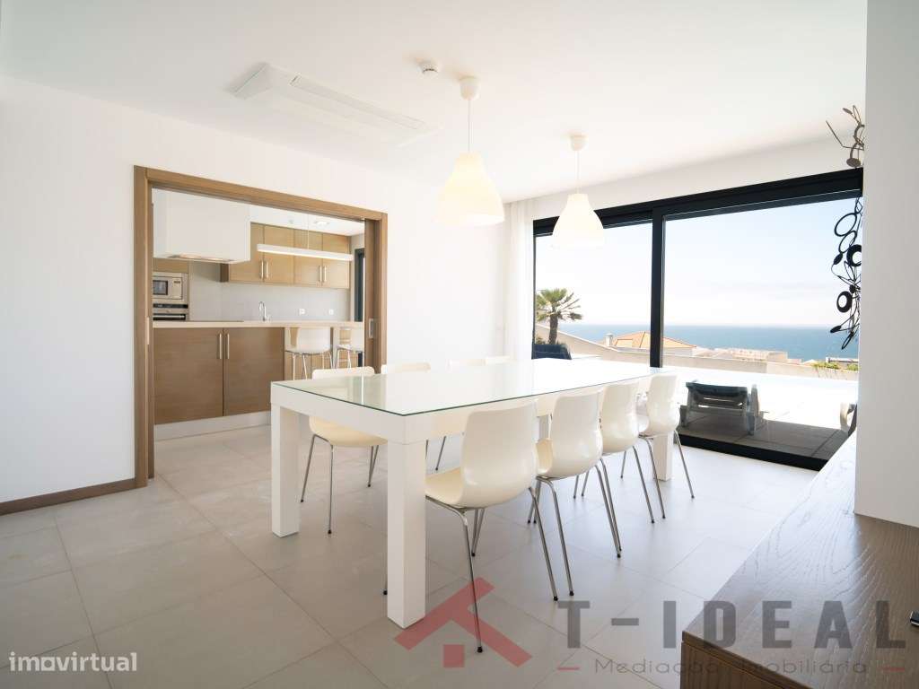 Moradia T4 Moderna Vista Mar-17