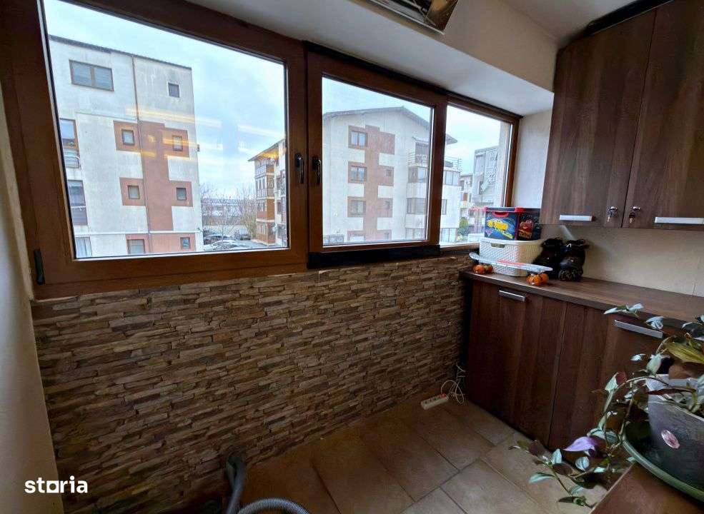 3 cam - 143 mp - Et.1/3 - 2 bai, 2 balcoane – Ghencea, An 2009-15
