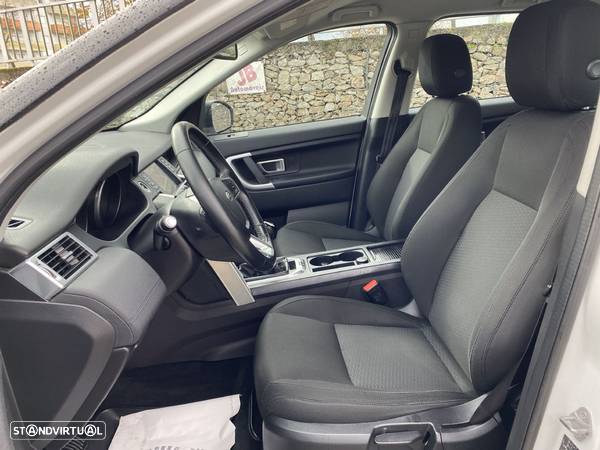 Land Rover Discovery Sport 2.0 eD4 HSE - 11