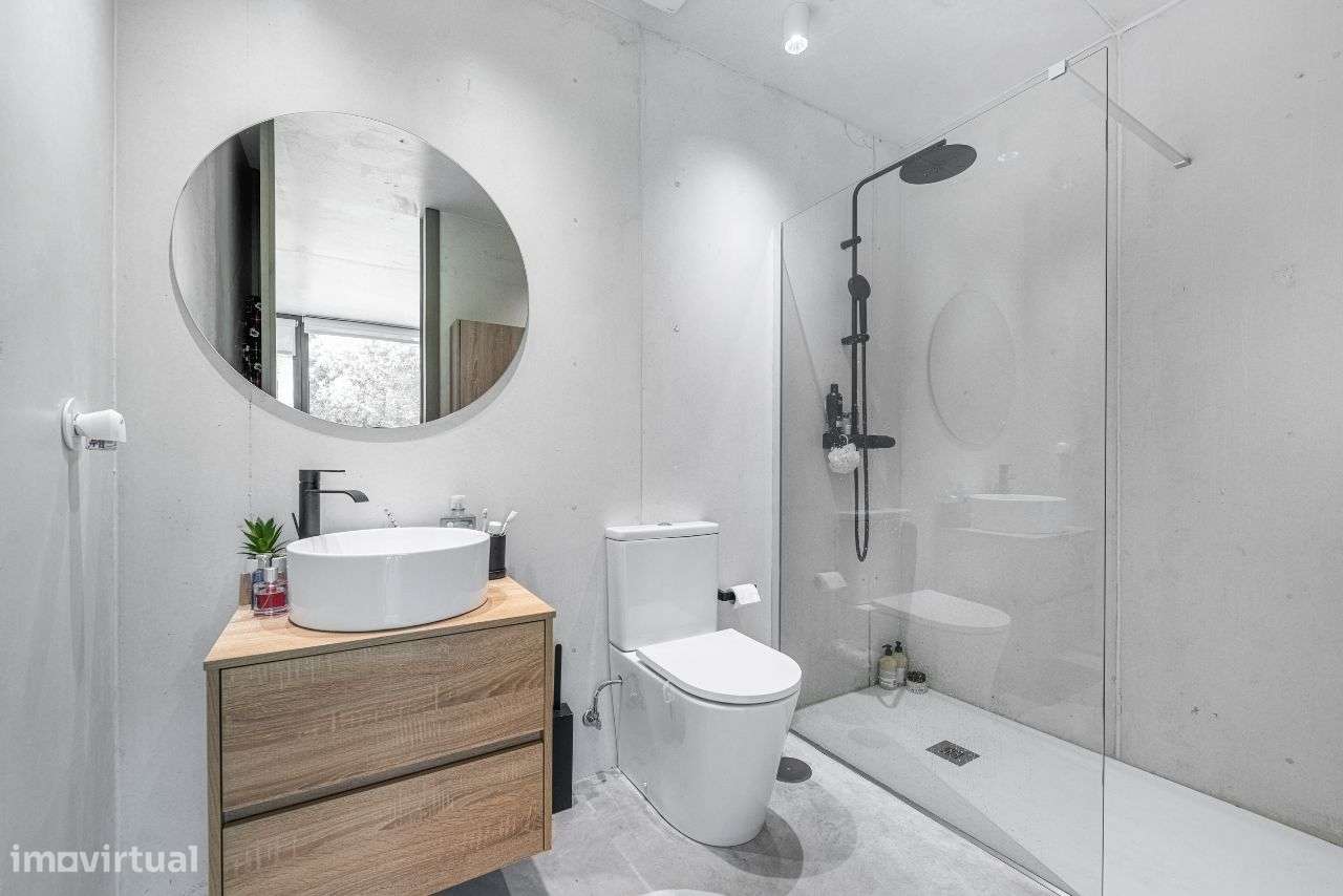 Fantástica Moradia T3+1-12