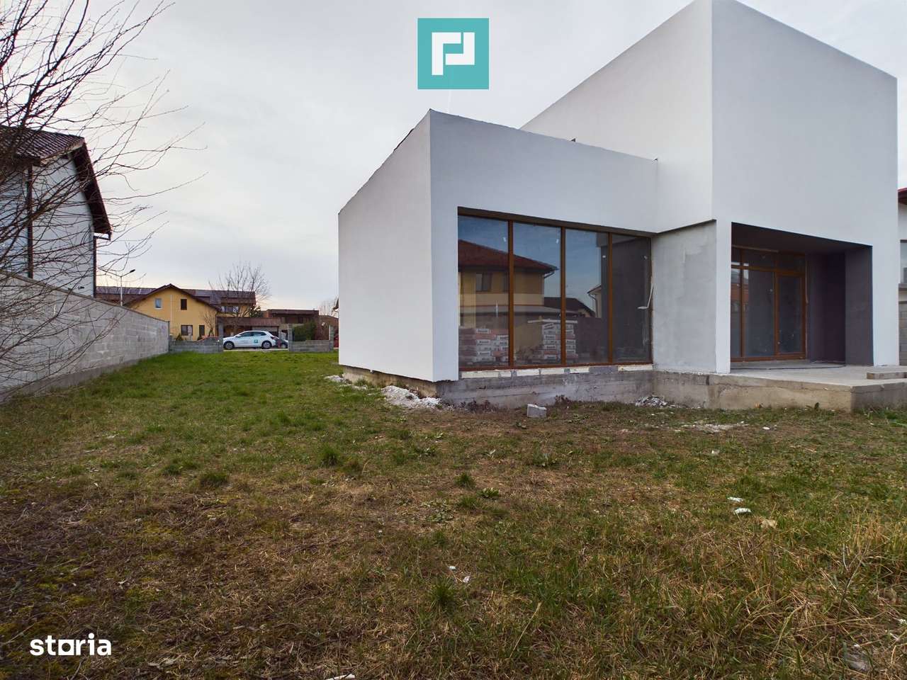 Vilă la gri în Via Carmina - Imagine principală: 4/11