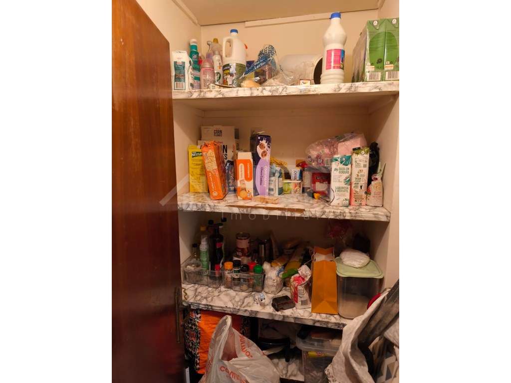 T3 | BOAS ÁREAS | 2 CASAS DE BANHO | ARRECADAÇÃO-5