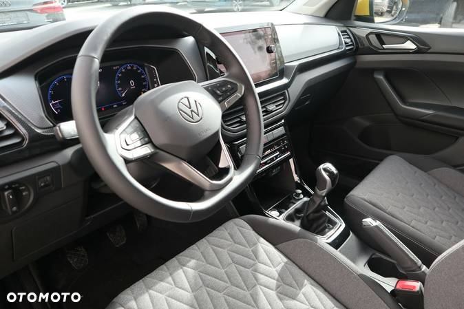 Volkswagen T-Cross - 14