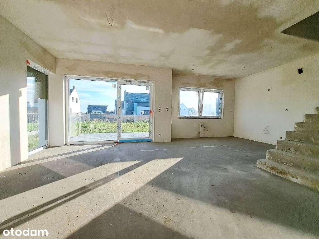 Nowoczesny dom z 4 sypialniami  i z przestronną działką. - Pełny obrazek: 5/9