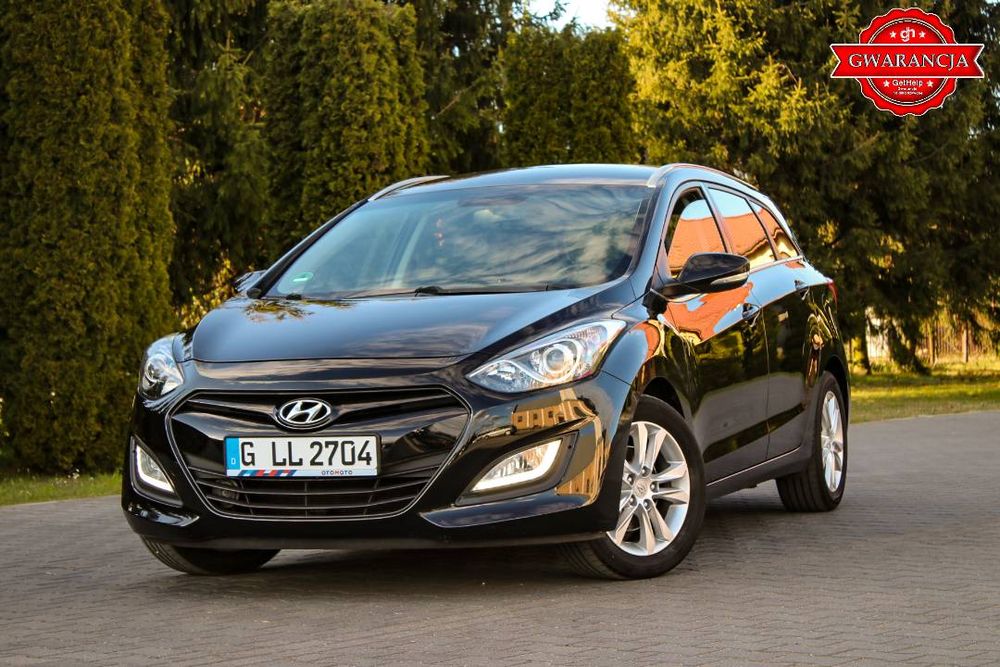 Hyundai i30 II i30cw 1.4 Fifa World Cup Edition 2012