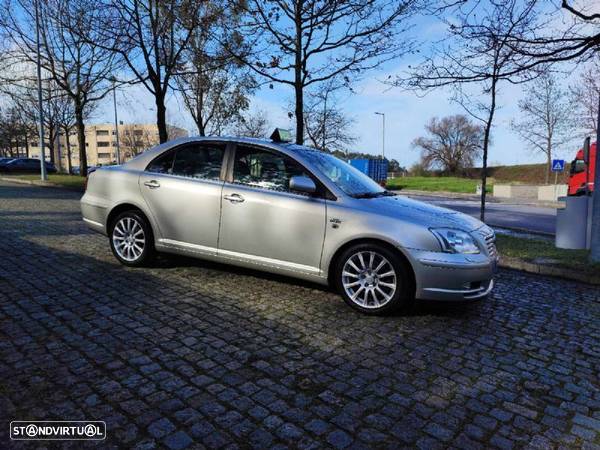 Toyota Avensis SD 2.2 D-CAT Sol+GPS - 18