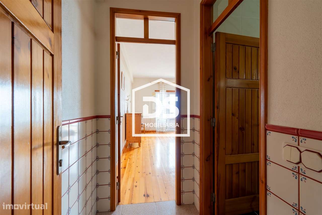 Exclusiva Propriedade Frente Mar com Piscina e Vista Panorâmica | Pare-16