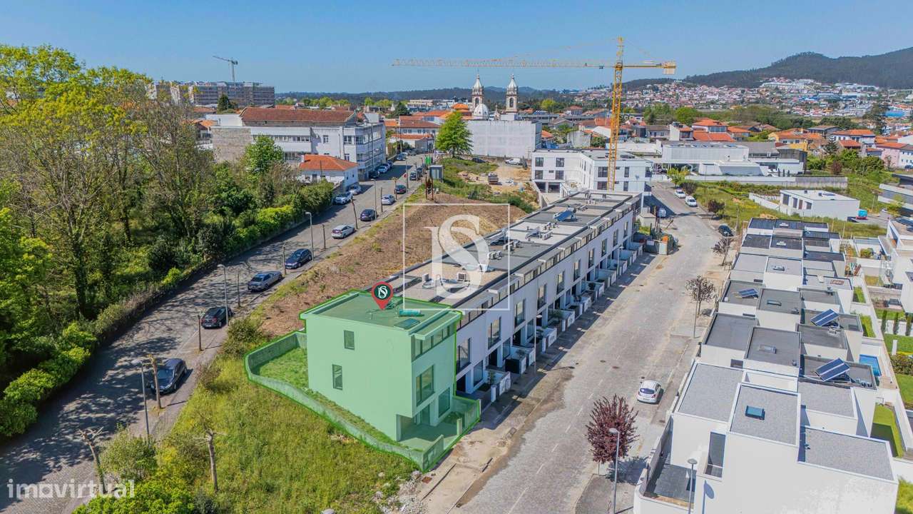 Moradia T3 de Gaveto, com Garagem e Vista Rio – Barcelinhos - Grande imagem: 1/28