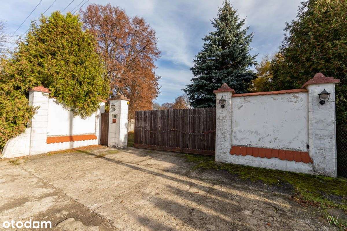 Wyjątkowy Dwór Z Prywatnym Parkiem-14