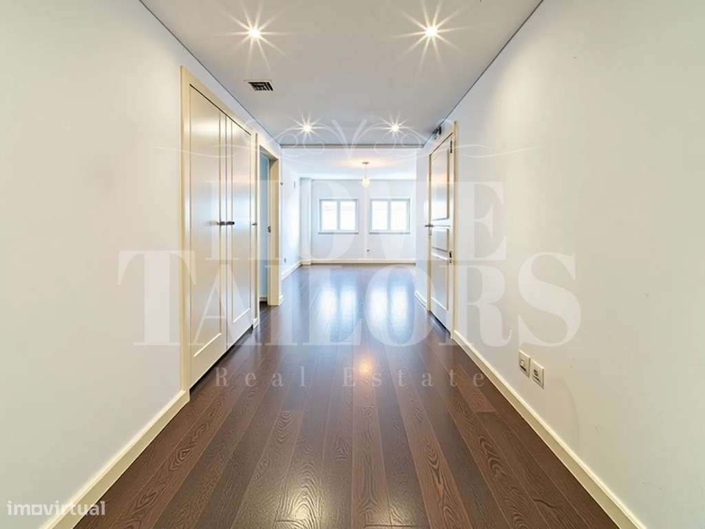 T3 Exclusivo com Terraço e Vista Deslumbrante sobre Lisboa - Senhor... - Grande imagem: 2/19