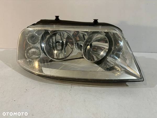 VW Sharan Lampa przednia H7 Prawa - 13845 - 1