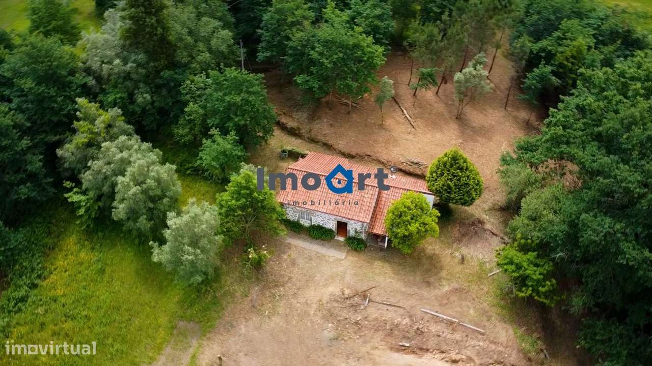 Quinta/Moradia em Pedra com 5.500 m² de Terreno em Fornelos – Ponte-32