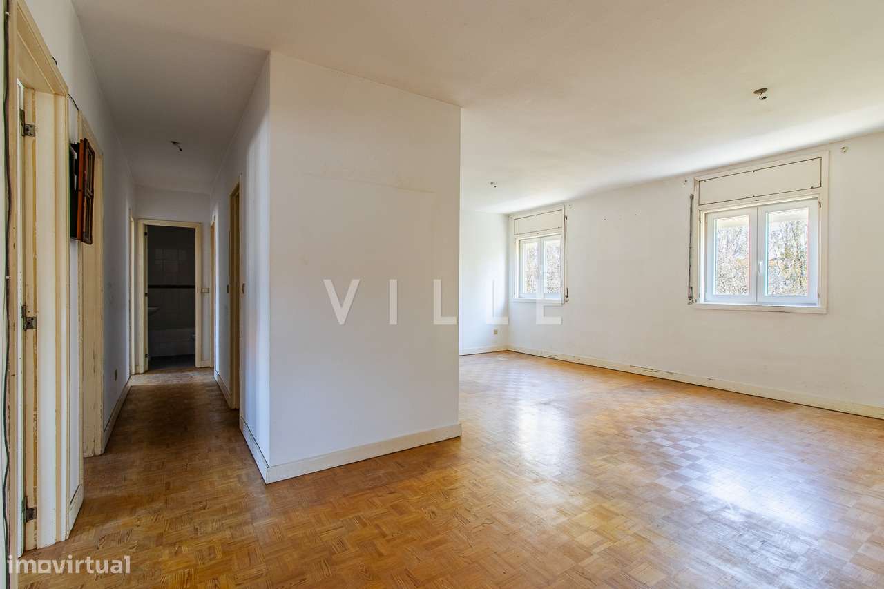 Apartamento T3 no centro da cidade para remodelar - Grande imagem: 4/28