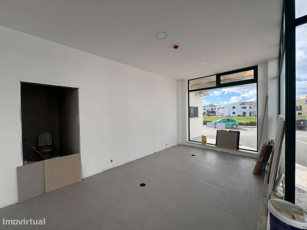 Loja a 50m da praia de Manta Rota - Grande imagem: 5/10