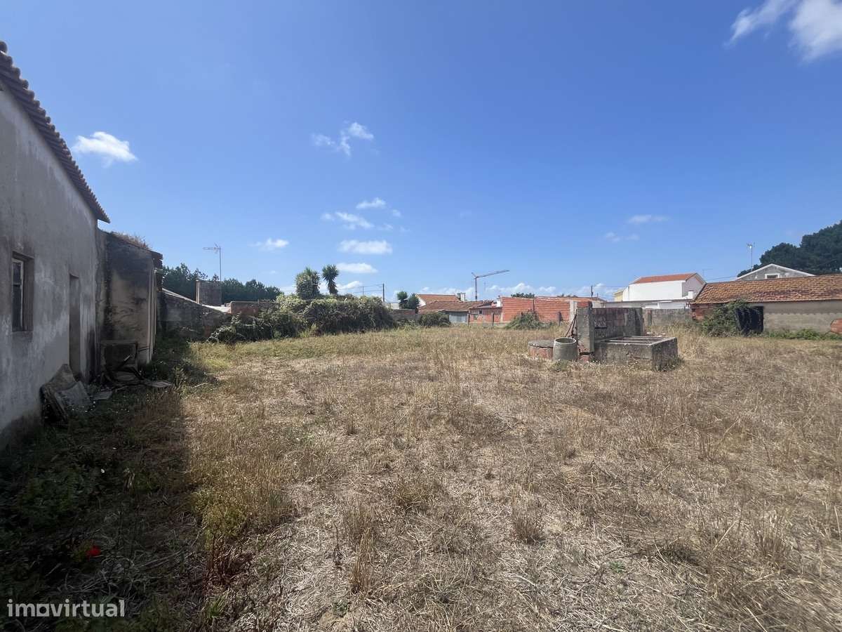 Quintinha com terreno c/ vabilidade de construção!-26