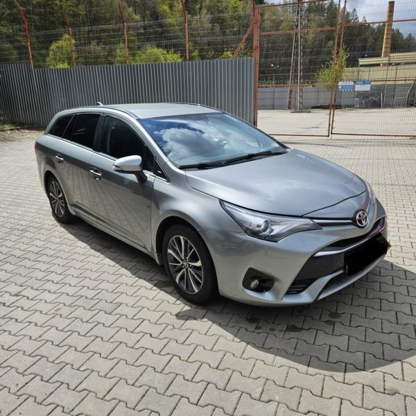 Toyota Avensis III 2.0 D-4D Prestige 2016