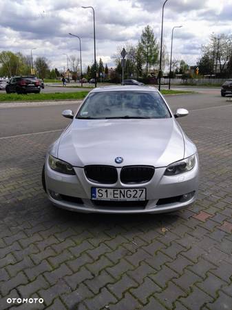 BMW Seria 3 325d Coupe - 1