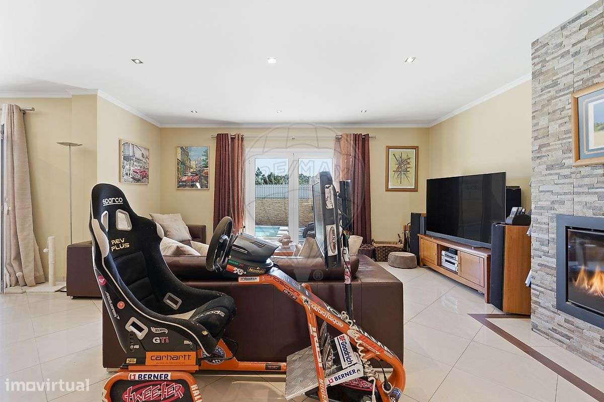 Moradia T4 para venda-17