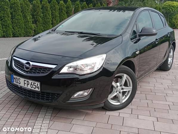 Opel Astra 1.4 Turbo Design Edition - 3