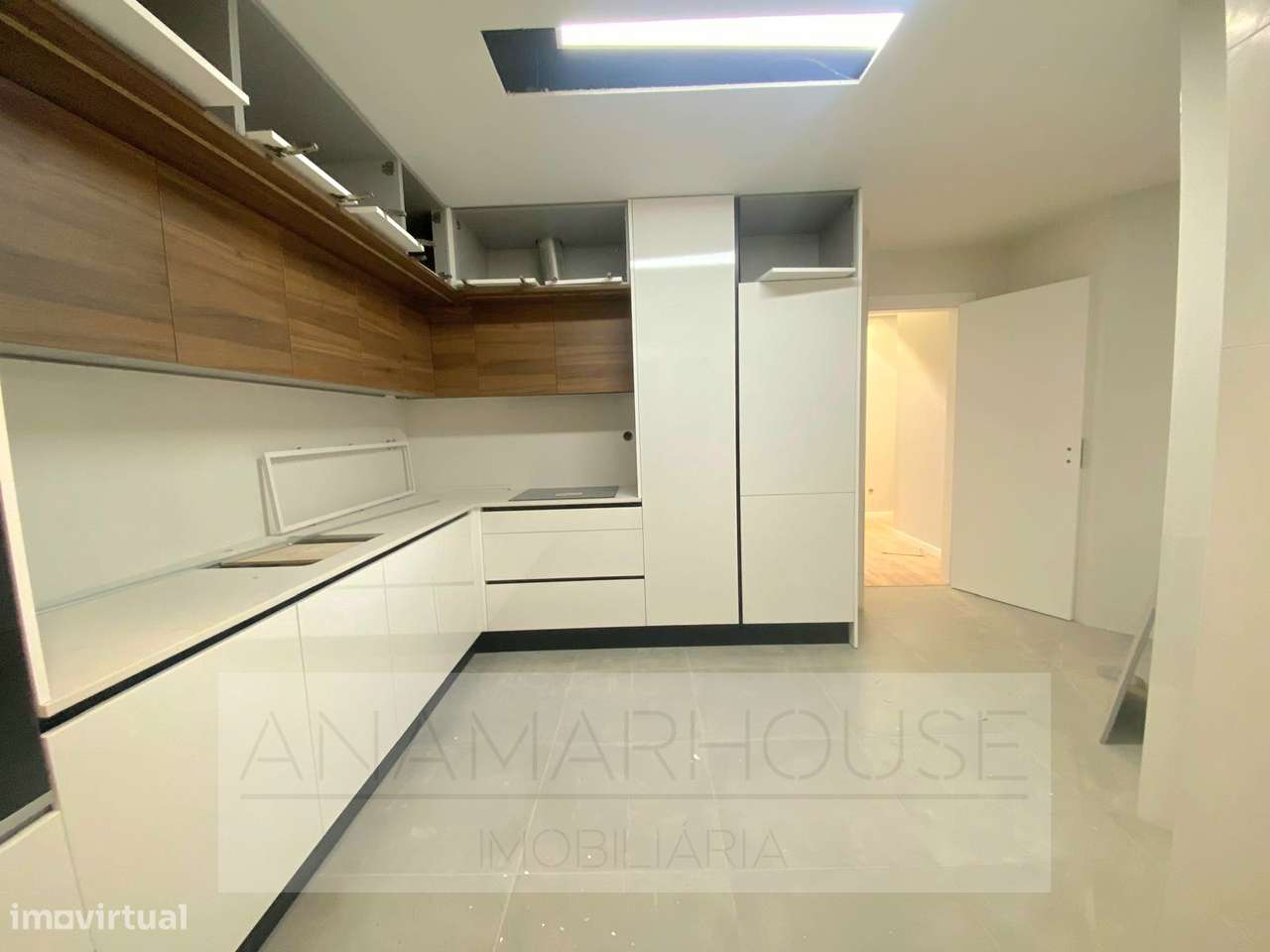 Prédio para investimento na Amadora-11