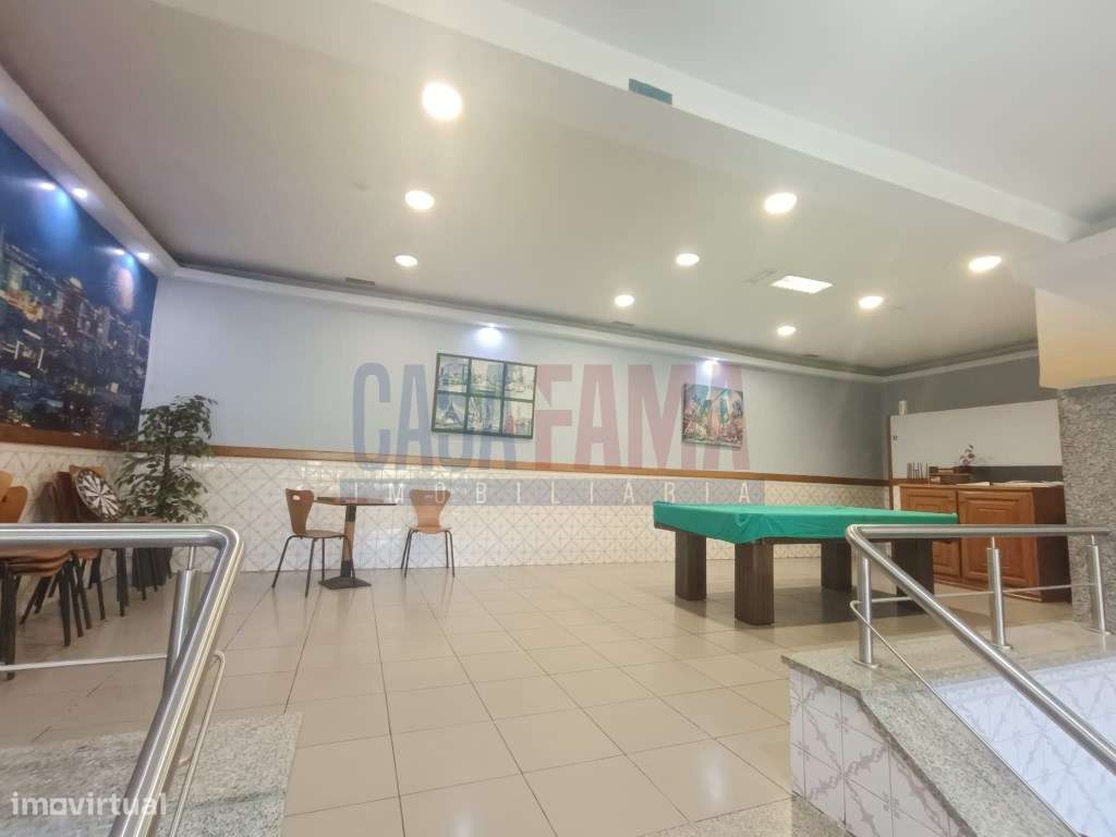 Moradia V3 em Vilarinho das Cambas com comércio (café) - Grande imagem: 5/26