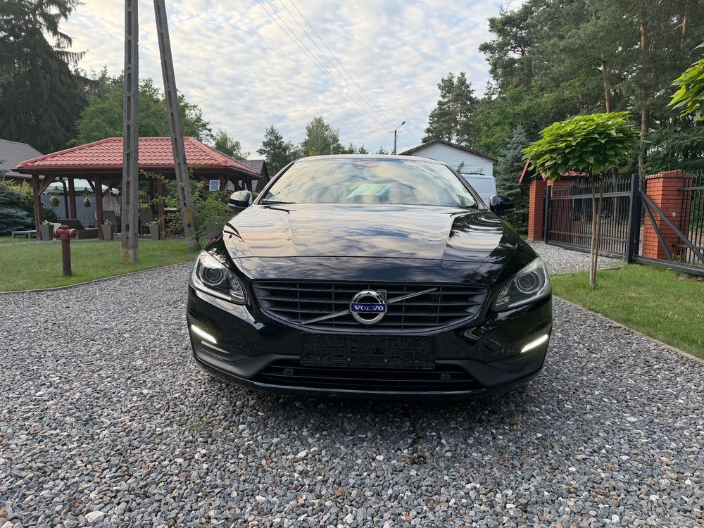 Volvo V60 I (2011-2018) D3 Geartronic Linje Business 2016