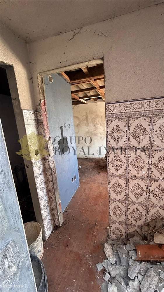 Terreno com Casa em Pedra para Reabilitação – Campanhã, Porto-18