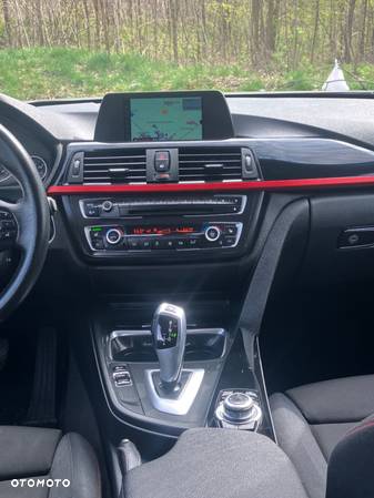 BMW Seria 3 318d Touring Sport Line - 7